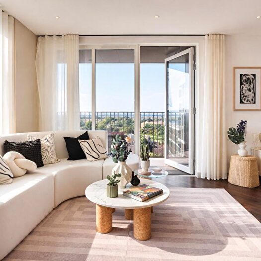 1 Bedroom Flat For Sale In Eden Grove, Fairfield Ave, TW18