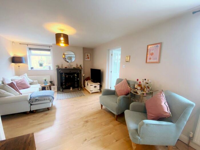 2 Bedroom Apartment To Rent In Queens Road, Bishopsworth, Bristol, BS13