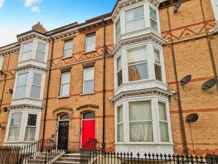 2 Bedroom Flat To Rent In Dorchester Road, Weymouth, Dorset, DT4