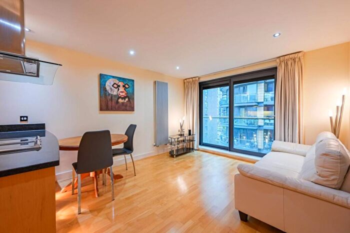 1 Bedroom Flat For Sale In Millharbour, , Canary Wharf, London, E14