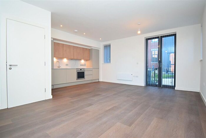 3 Bedroom End Terrace House To Rent In Gills Yard, Wakefield, WF1