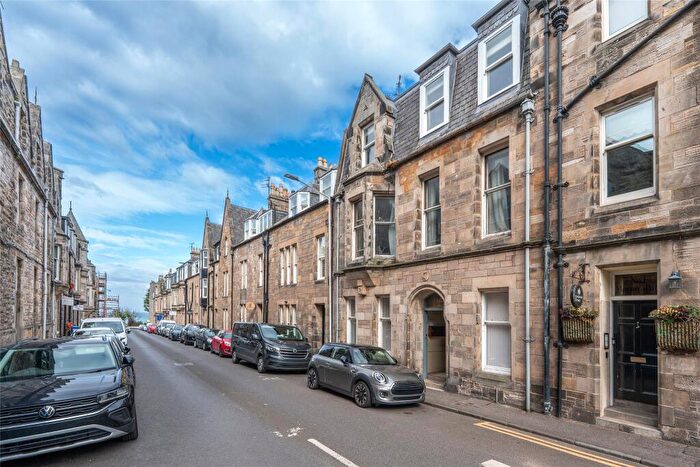 2 Bedroom Apartment For Sale In Murray Park, St. Andrews, Fife, KY16