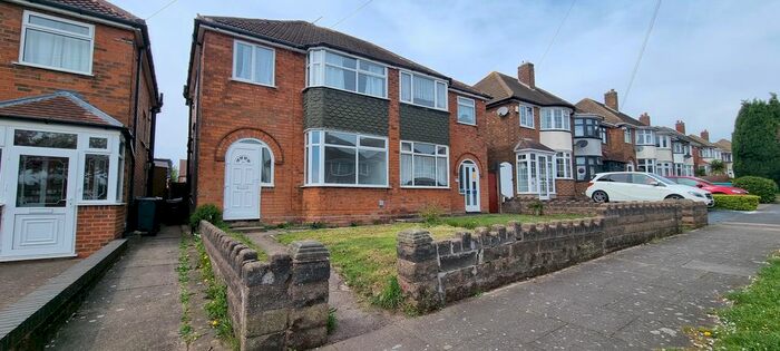 3 Bedroom Property To Rent In Glenmead Road, Great Barr, Birmingham, B44