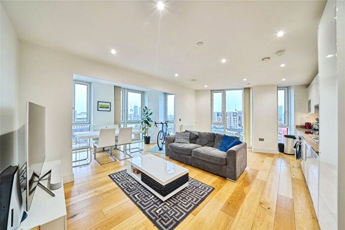 2 Bedroom Flat For Sale In High Street, Stratford, London, E15