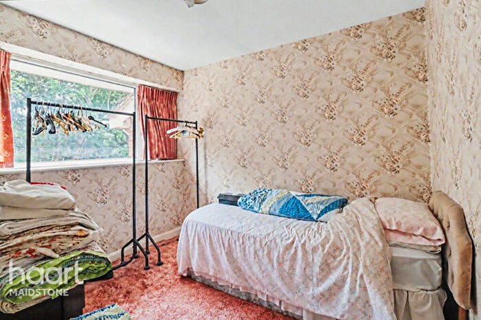 2 Bedroom Terraced House For Sale In Merton Road, Maidstone, ME15