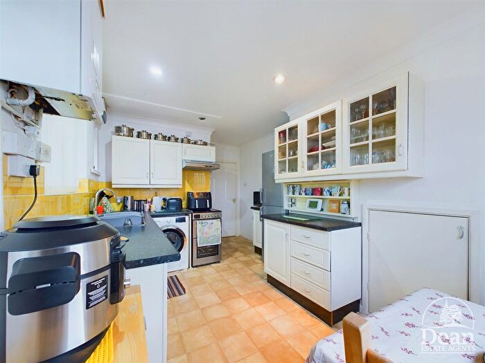 2 Bedroom Detached Bungalow For Sale In Springfield Drive, Cinderford, GL14