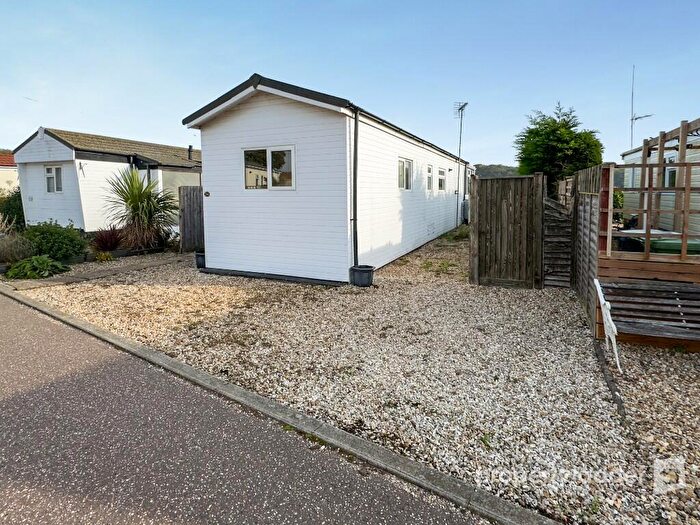 2 Bedroom Park Home For Sale In Woodland View, Stratton Strawless, Norwich, NR10