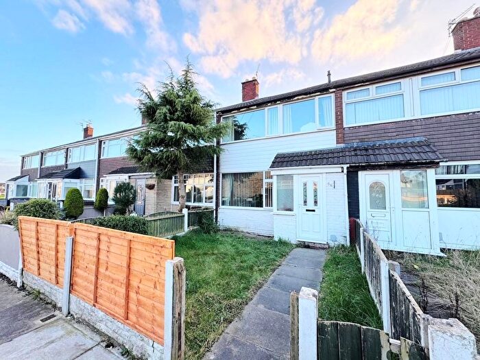 3 Bedroom Town House For Sale In Scafell Walk, Liverpool, L27