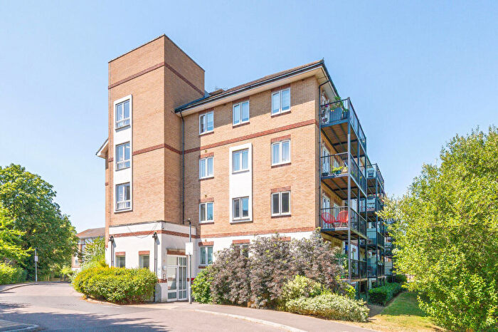 2 Bedroom Maisonette To Rent In Radcliffe House, Worcester Close, Anerley, London, SE20
