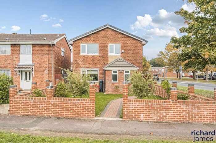 3 Bedroom Detached House For Sale In Elmore, Eldene, Swindon, SN3