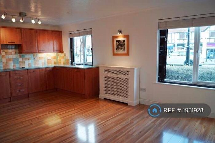 1 Bedroom Flat To Rent In Cobham Gate, Cobham, KT11