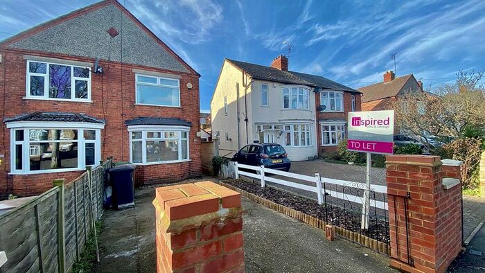 3 Bedroom Semi-Detached House To Rent In Eastfield Road, Wellingborough, NN8