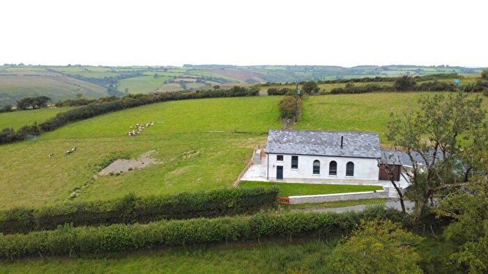 3 Bedroom Property For Sale In Llanfynydd, SA32