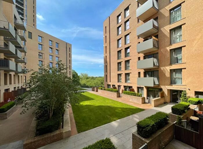 2 Bedroom Ground Maisonette To Rent In Moorhen Drive, London, NW9