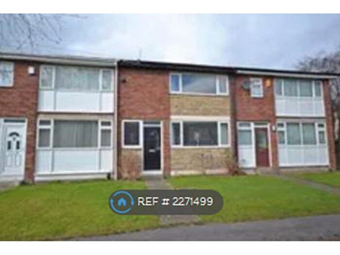 2 Bedroom Terraced House To Rent In Valley Crescent, Wrenthorpe, Wakefield, WF2