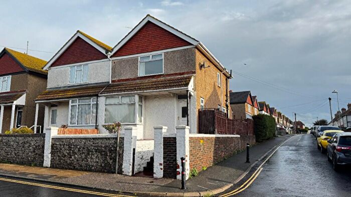 2 Bedroom End Of Terrace House For Sale In East Street, Seaford, East Sussex, BN25