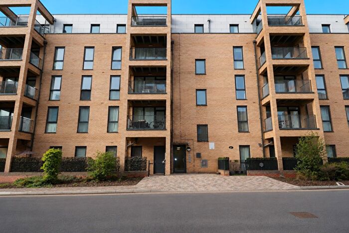 1 Bedroom Flat For Sale In Brewers Square, Dartford, DA1