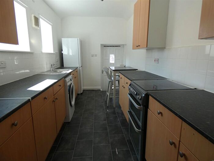 2 Bedroom Flat To Rent In Hyde Terrace, Newcastle Upon Tyne, NE3
