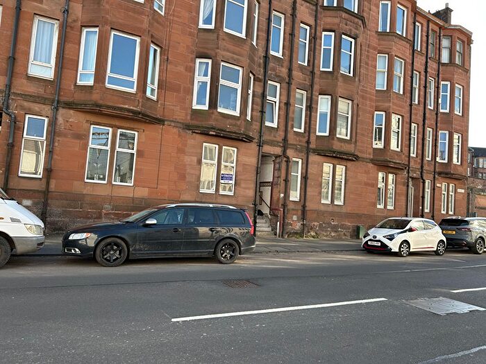 1 Bedroom Flat To Rent In Newlands Road, Glasgow, G44