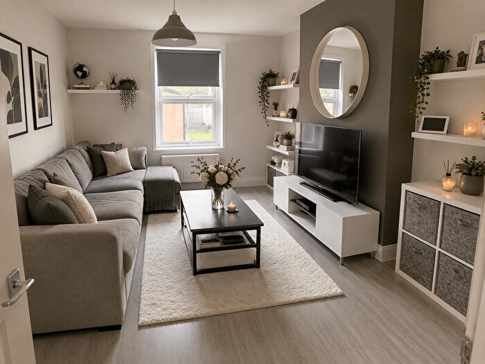 2 Bedroom Maisonette To Rent In Portland Road, London, SE25