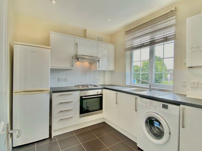 1 Bedroom Flat To Rent In Malden Road, KT4