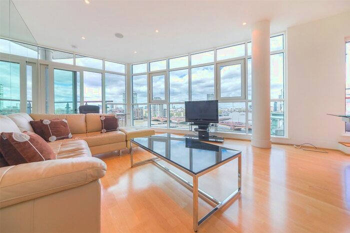 2 Bedroom Flat To Rent In Hamilton House, St. George Wharf, Vauxhall, London, SW8