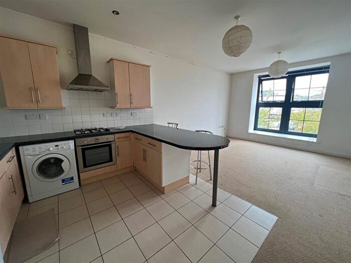2 Bedroom Flat To Rent In Cambridge Street, Aylesbury, HP20