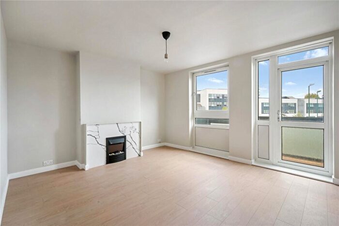 2 Bedroom Apartment To Rent In Belton Way, London, E3