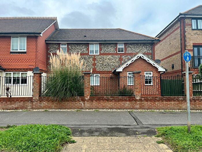 3 Bedroom Semi-detached House To Rent In Golden Gate Way, Eastbourne, BN23