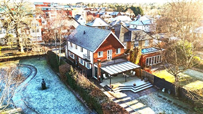 3 Bedroom Detached House For Sale In Grand Avenue, Camberley, Surrey, GU15