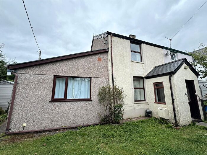 2 Bedroom Detached House For Sale In Snowdon View, Machynlleth, Powys, SY20