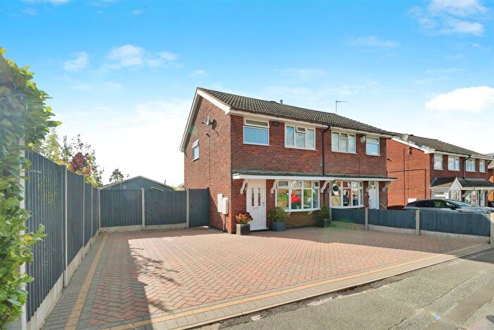 3 Bedroom Semi-Detached House For Sale In Browning Grove, Talke, Stoke-On-Trent, ST7