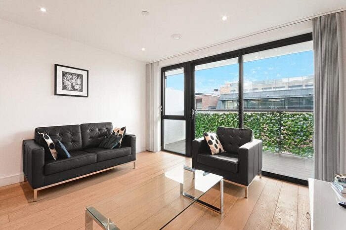 1 Bedroom Apartment To Rent In Kensington Apartments, London, E1
