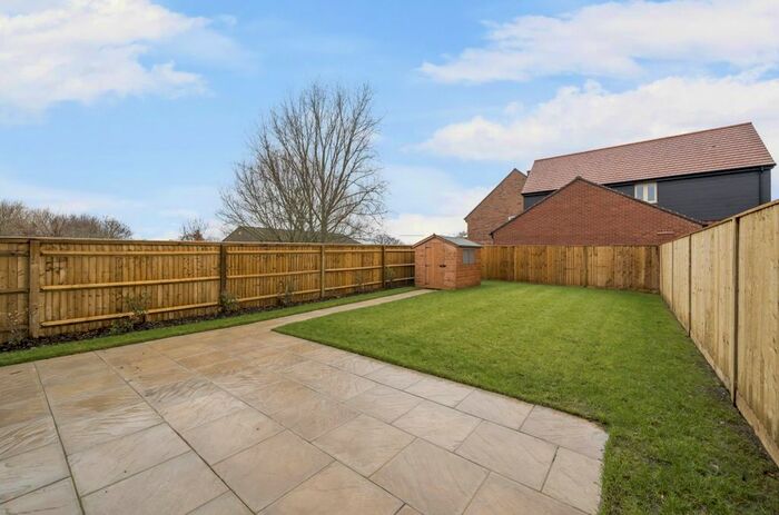 3 Bedroom Detached House For Sale In Cobbett Drive, Binfield, RG42