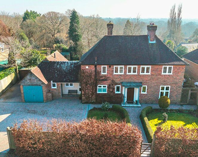 3 Bedroom Detached House For Sale In High Street, Buxted, Uckfield, TN22