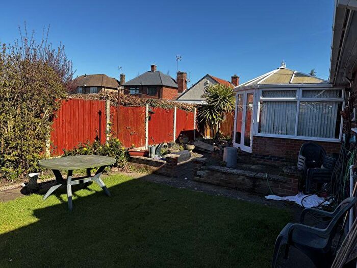 2 Bedroom Bungalow For Sale In Griceson Close, Newark, NG22