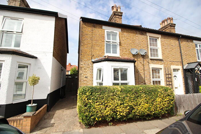 2 Bedroom End Of Terrace House For Sale In Idmiston Square, Worcester Park, KT4