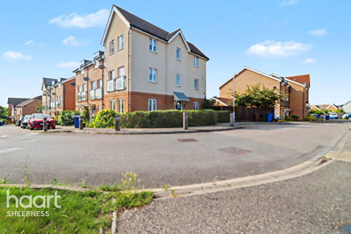 4 Bedroom End Of Terrace House For Sale In Petunia Avenue, Sheerness, ME12