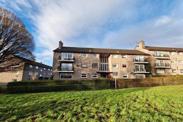 2 Bedroom Flat To Rent In Valeview Terrace, Dumbarton, G82