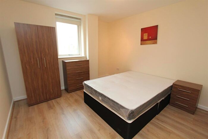 2 Bedroom Flat To Rent In Aspect, Elmwood Lane, LS2