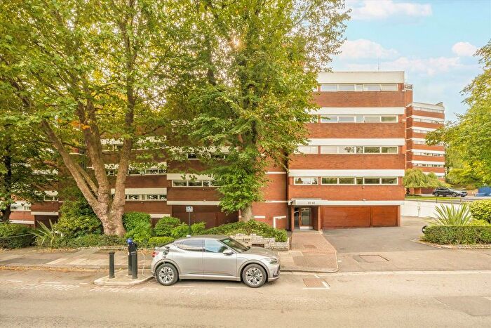 2 Bedroom Flat To Rent In Southwood Park, Highgate, N6