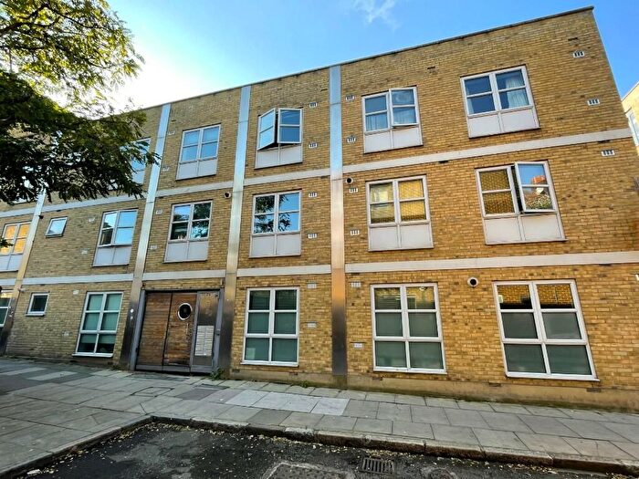 2 Bedroom Flat To Rent In Kay Street, London, E2