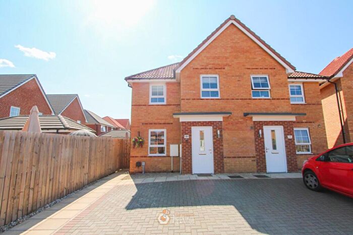 3 Bedroom Semi-Detached House For Sale In Sylvester Court, New Rossington, Doncaster, DN11