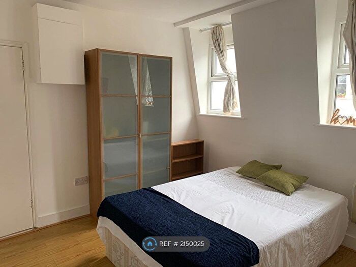 Studio To Rent In London, London, N19
