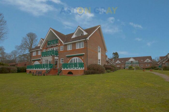 3 Bedroom End Of Terrace House To Rent In Andrews Reach, Bourne End, SL8