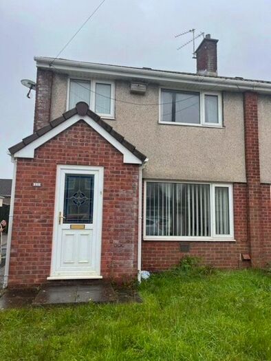 3 Bedroom Property To Rent In Cavendish Place, Beddau, Pontypridd, CF38