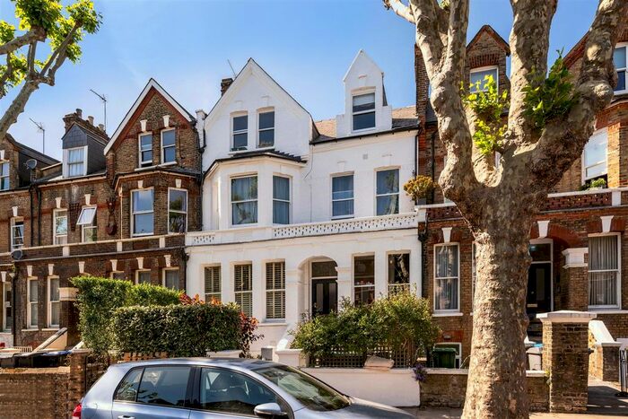 1 Bedroom Property To Rent In Brondesbury Villas, London, NW6