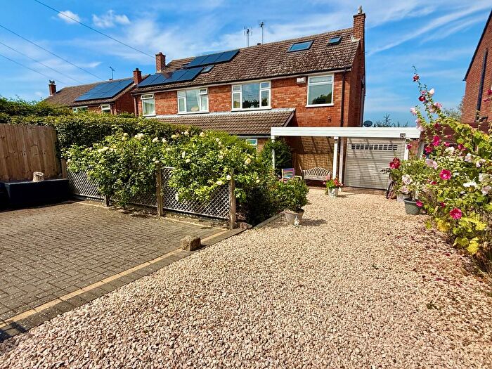 4 Bedroom Semi-Detached House For Sale In Church Road, Braunston, NN11