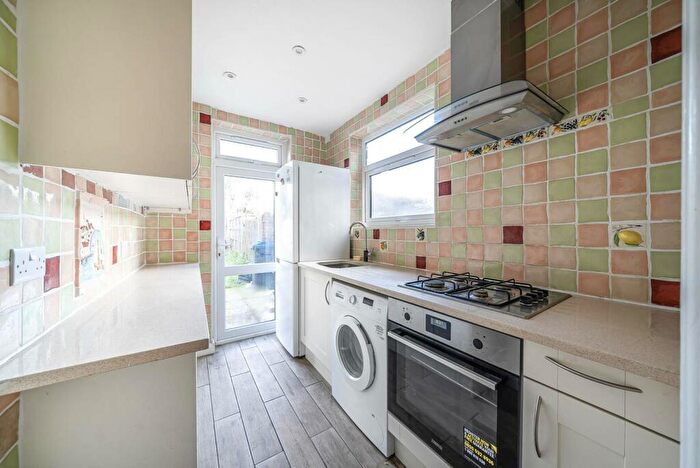 3 Bedroom End Of Terrace House To Rent In Gorringe Parke Avenue, Tooting, Mitcham, CR4