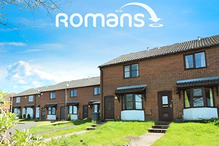 2 Bedroom House To Rent In Hollow Rise, High Wycombe, HP13